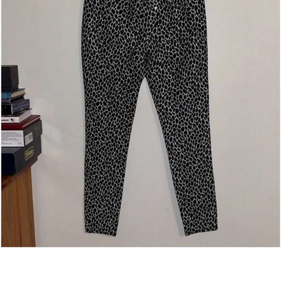 Michael Kors Leopard Print Skinny Jeans - Picture 6 of 9